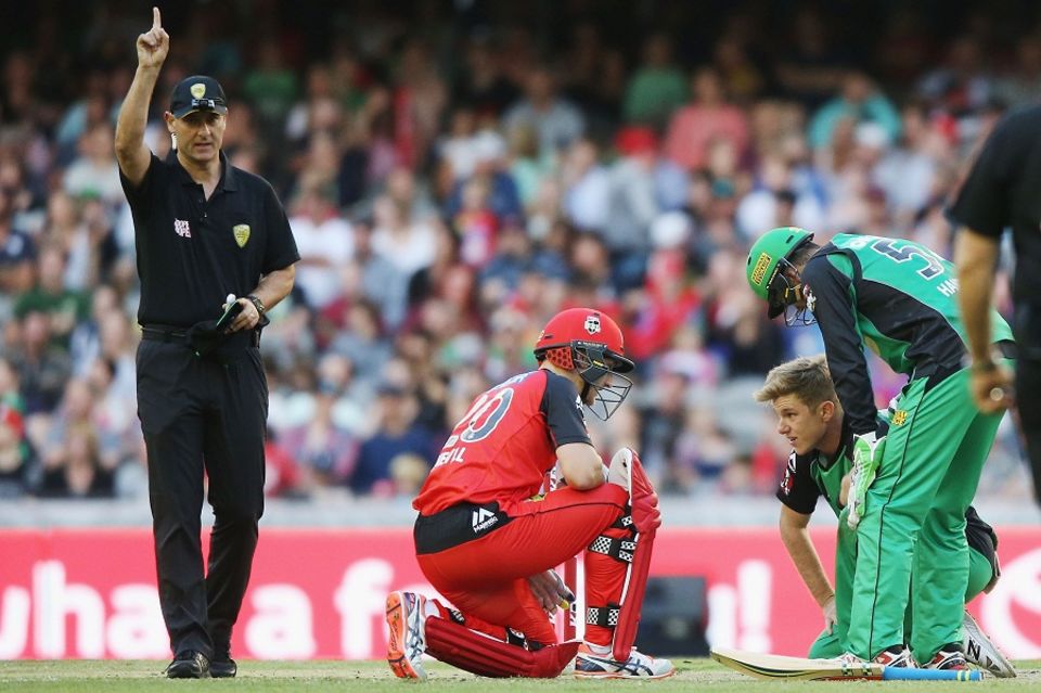 Peter Nevill took time to check on Adam Zampa and his bleeding nose before walking off
