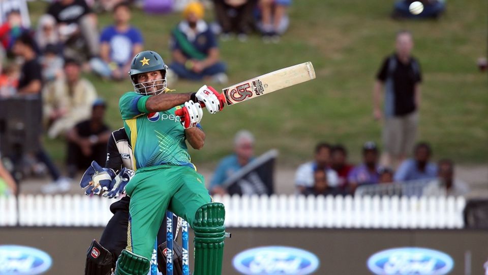 Sohaib Maqsood plays a pull