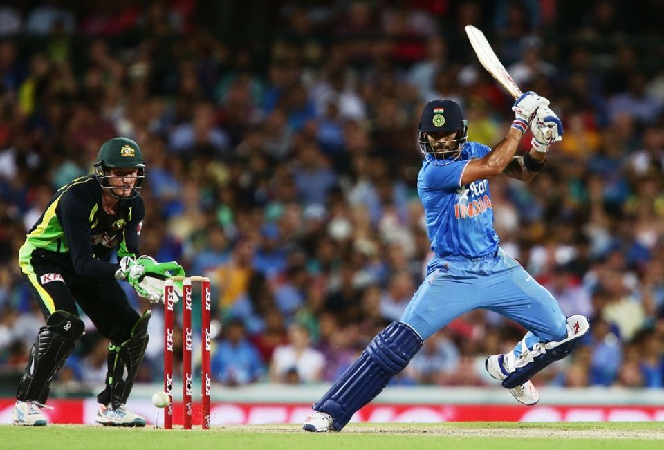 With a narrower stance, Kohli is able to comfortably get on the back foot to cut