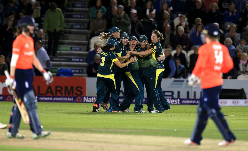 Joy at Hove: in 2015, Australia took the women's Ashes in England for the first time since 2001