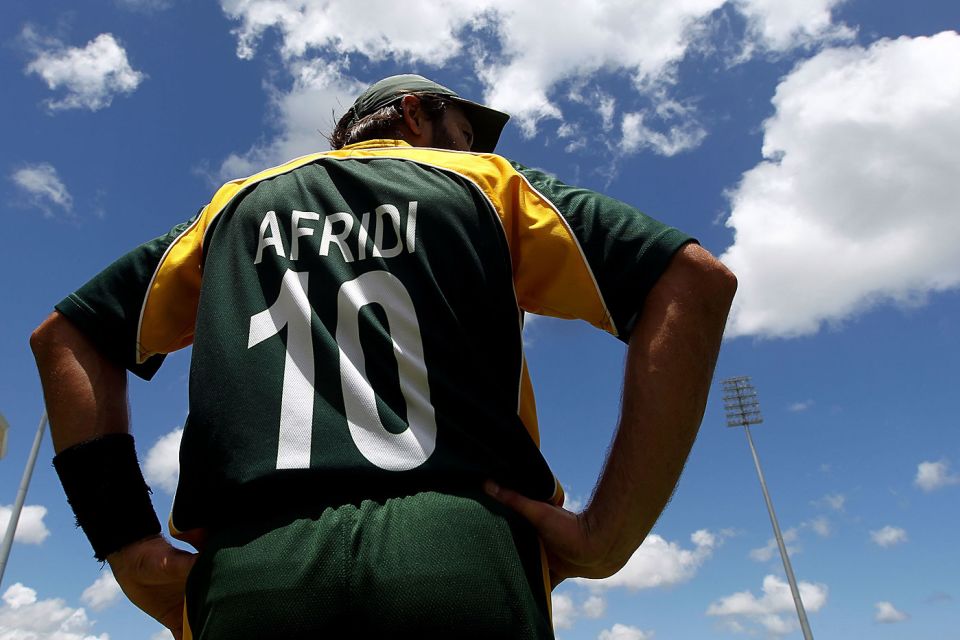 Start swinging: Shahid Afridi strikes it big in the the first ten balls he faces