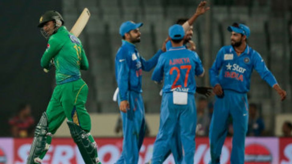 Hardik Pandya had Shoaib Malik caught behind for 4