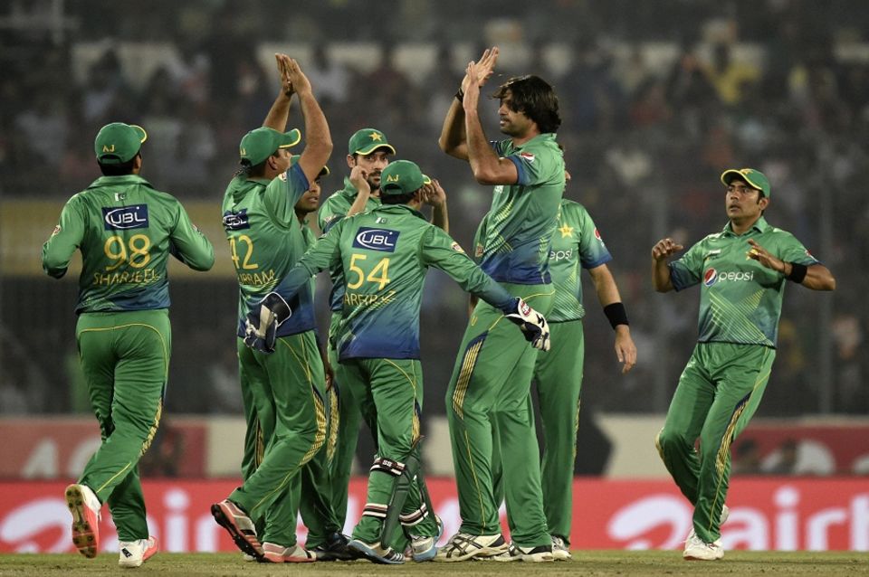Mohammad Irfan removed Tamim Iqbal early in Bangladesh's chase of 130