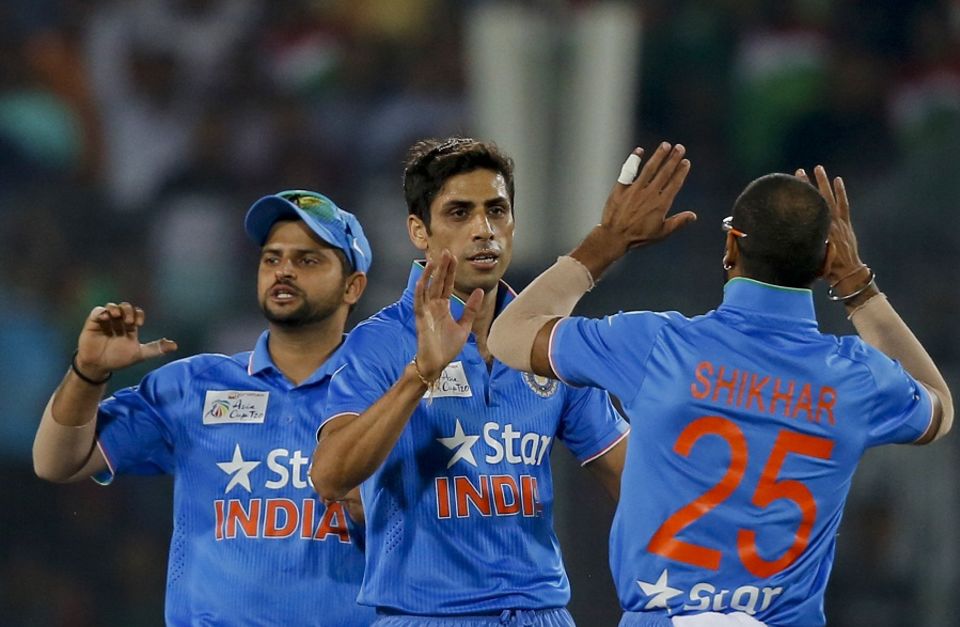 Ashish Nehra sent Soumya Sarkar back as the hosts suffered an early wobble