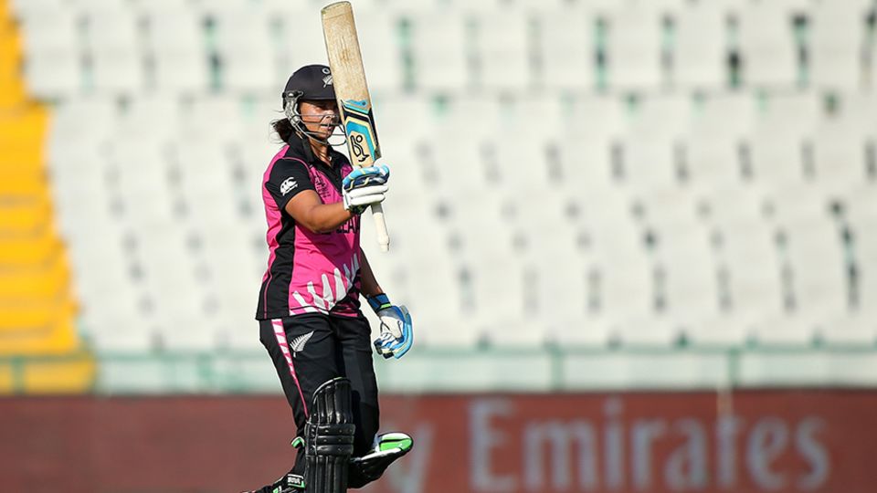 New Zealand's Suzie Bates scored 25 and took 1 for 20 as Southern Vipers started with a win (file photo)