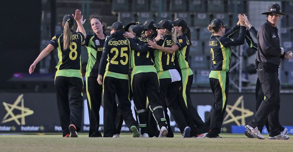 The total payment pool for Australia's female cricketers increased by $ 1.9 million
