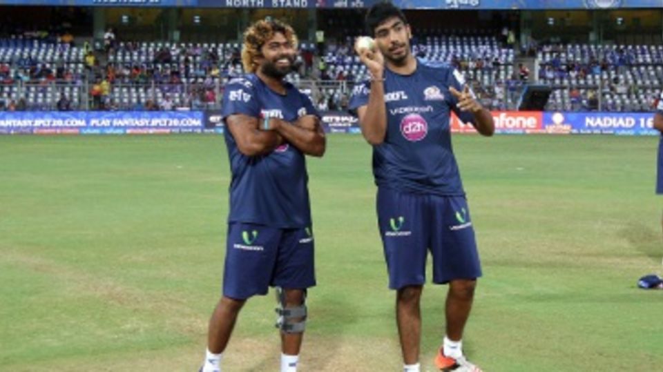 The master and the protégé: Lasith Malinga and Jasprit Bumrah have a chat