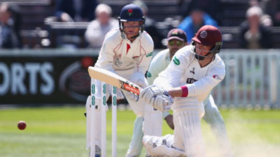 Marcus Trescothick's hundred took Somerset to a draw