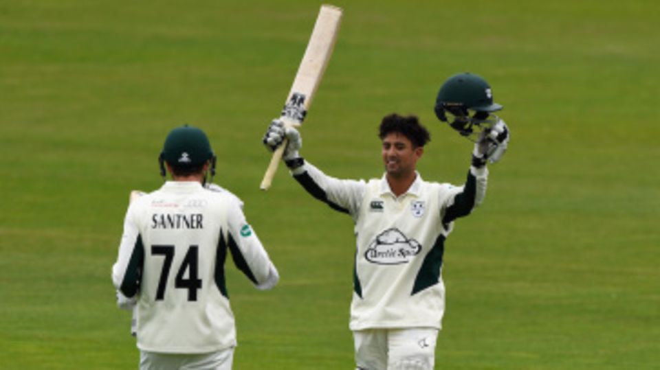 Brett D'Oliveira made an unbeaten double hundred