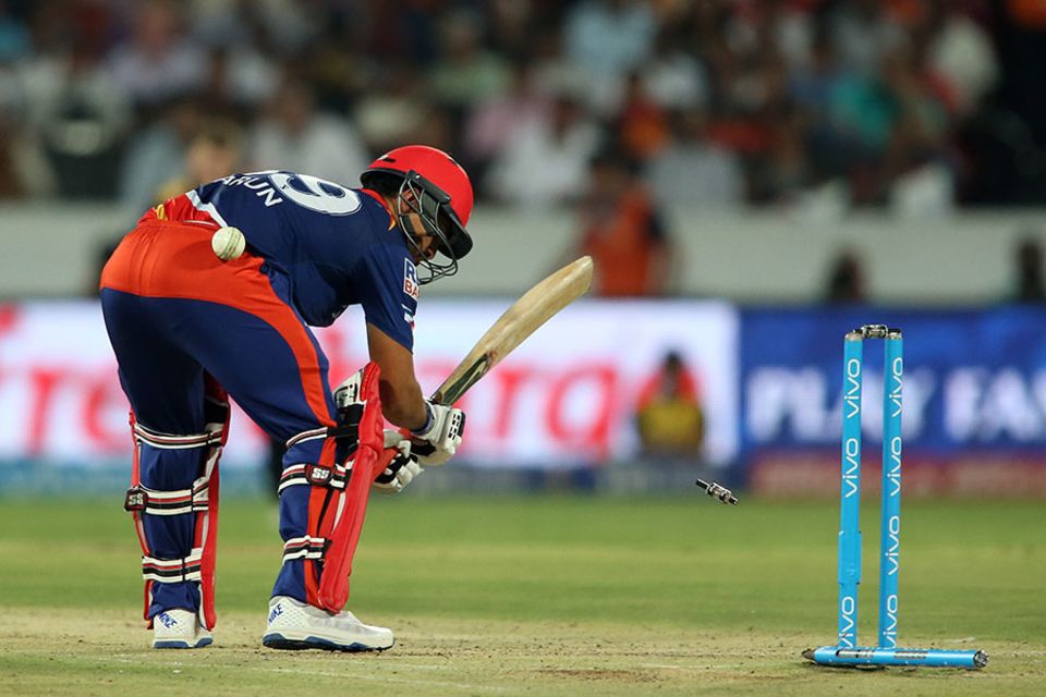 Both fell in the 10th over, with Moises Henriques yorking Nair for 20