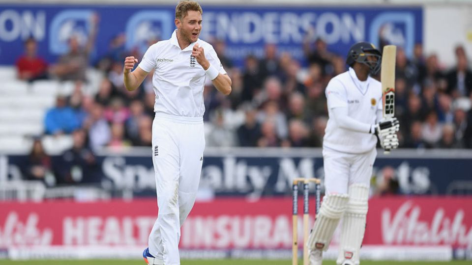 Stuart Broad claimed the key scalp of Angelo Mathews