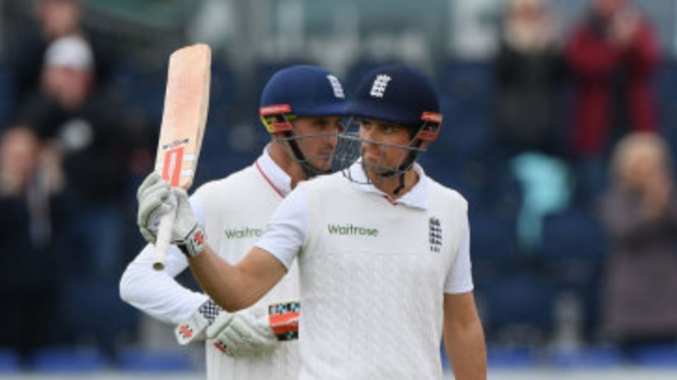Alastair Cook reached 10,000 Test runs early in England's run-chase