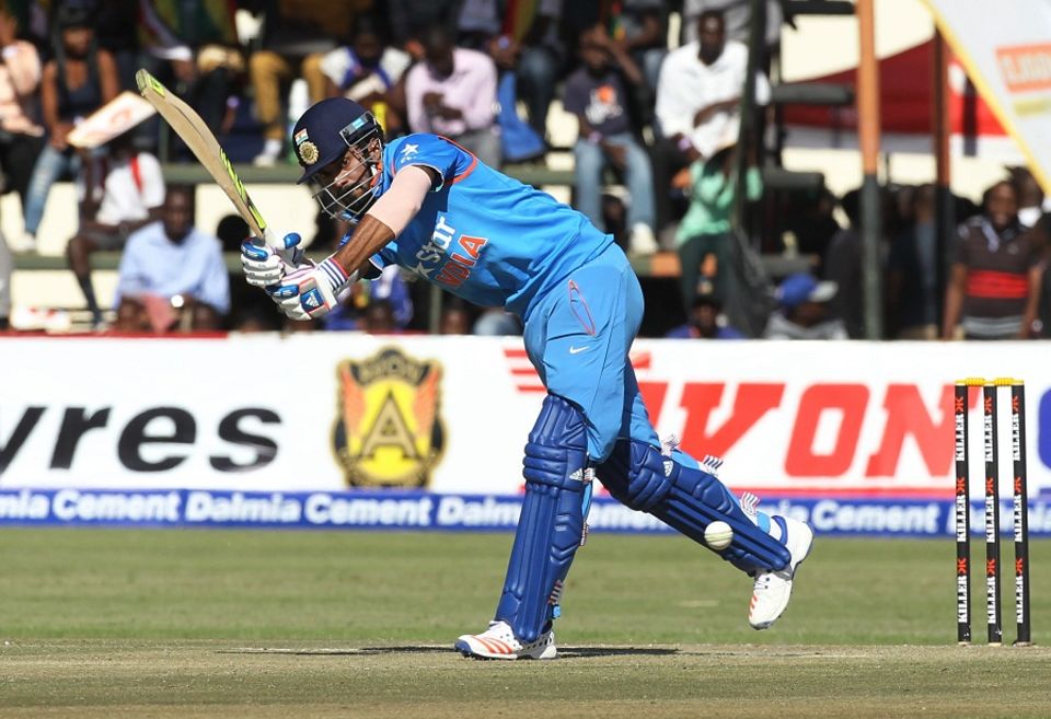 India lost Karun Nair in the fifth over, but his fellow debutant KL Rahul drove India's chase