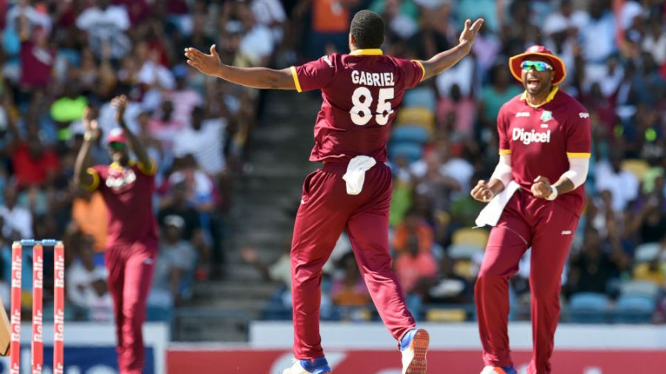 Glenn Maxwell lasted all of four deliveries and was prised out by Shannon Gabriel with an incoming delivery