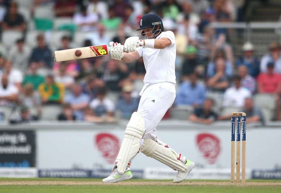Root continued on serenely during the evening session
