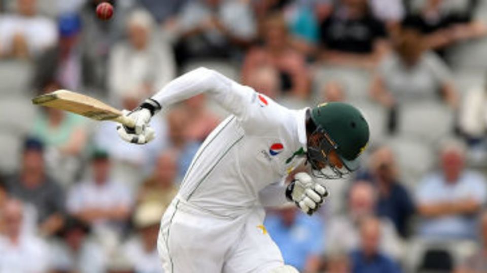 Shan Masood battled through to the close on 30 not out