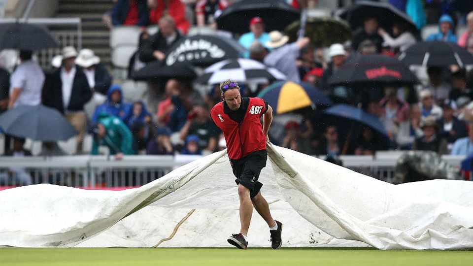 Rain caused an hour's delay on the third morning at Old Trafford