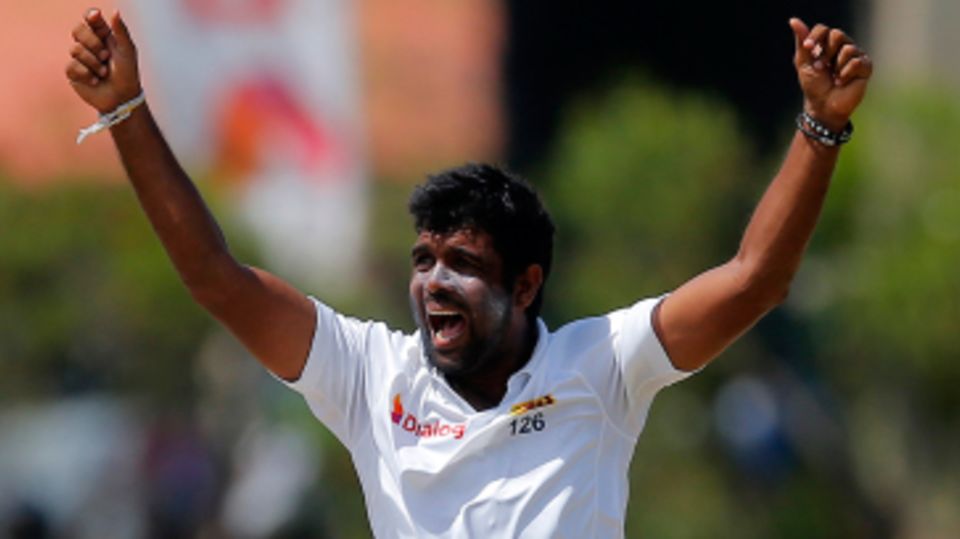 Dilruwan Perera appeals successfully for the wicket of David Warner