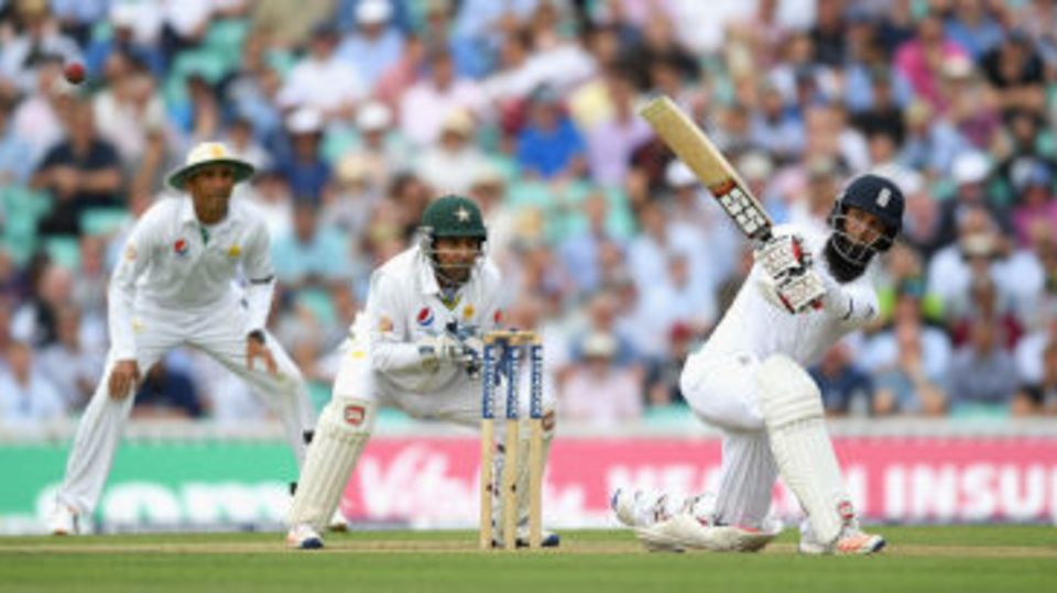 Moeen Ali cuts loose as he rescues England