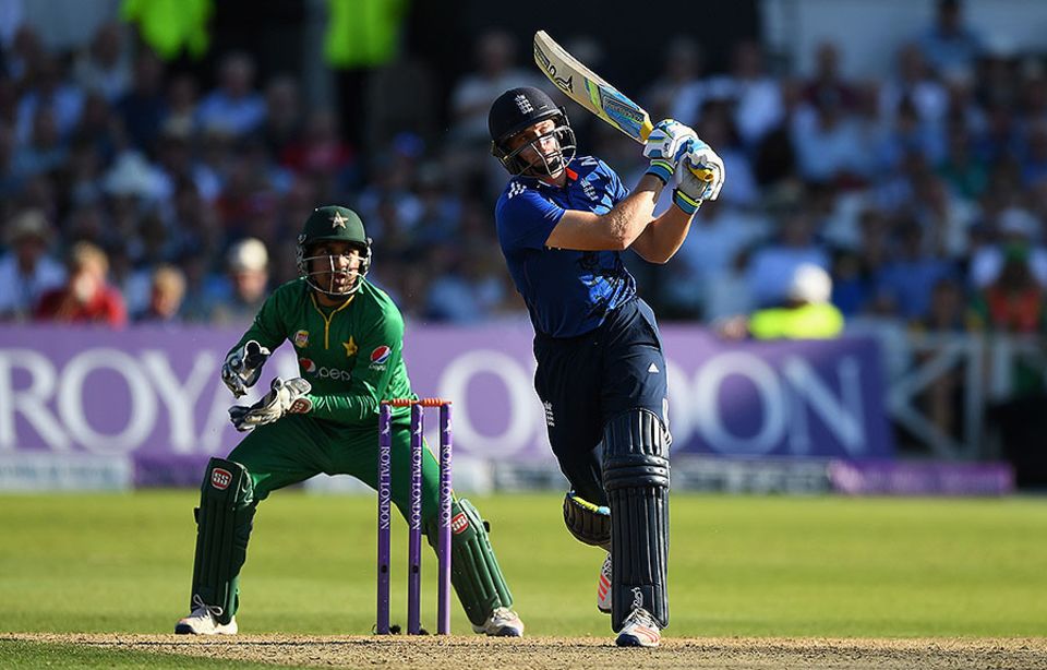 Jos Buttler picked up the pace with a 22-ball fifty, England's fastest in ODIs