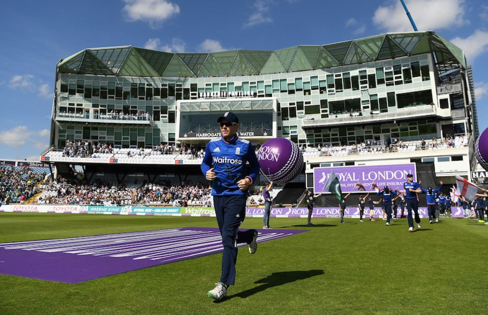 ... and invited England to field first