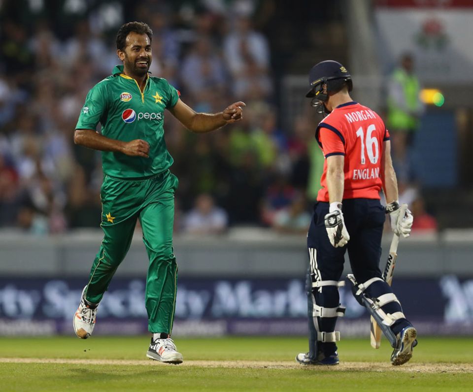 ... before Wahab Riaz had Eoin Morgan caught behind in a fiery spell