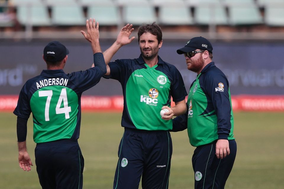 Tim Murtagh ended the onslaught in the ninth over when he foxed Warner with a slower ball