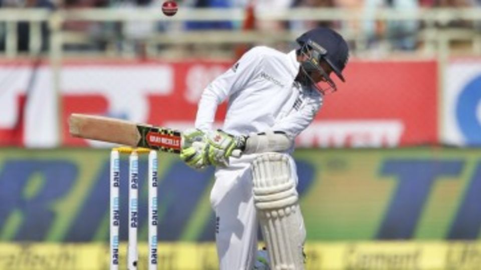 Haseeb Hameed displays exemplary technique in avoiding a bouncer