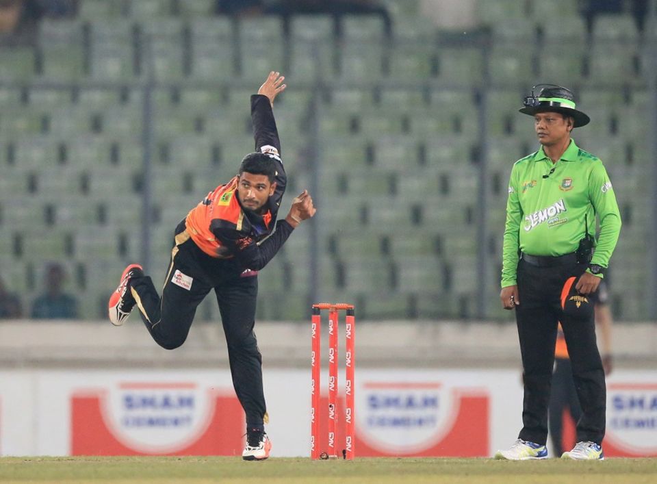 Mahmudullah bailed Khulna out more than once and was the team's standout performer