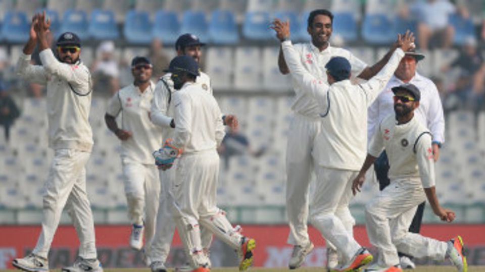 Jayant Yadav removed Jos Buttler in his first over of the morning
