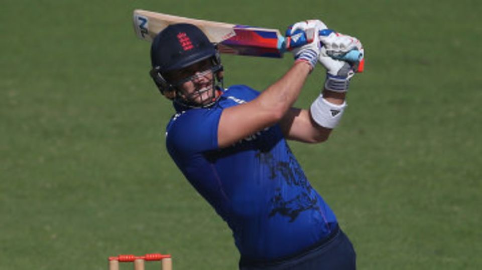 Liam Livingstone opens his shoulders