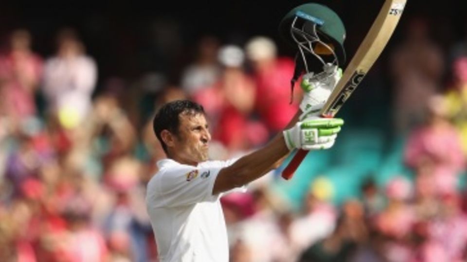 Younis Khan celebrates his first Test hundred in Australia