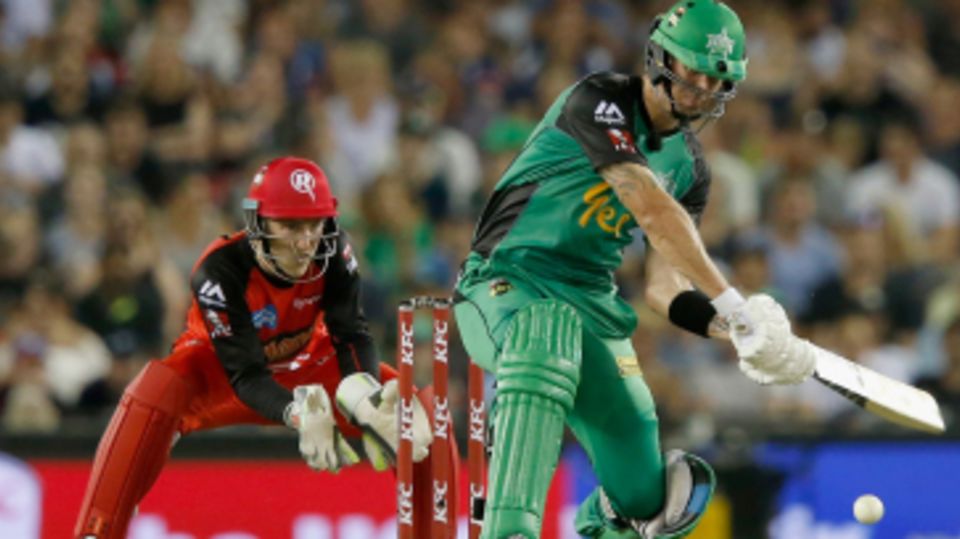 Kevin Pietersen executes a switch hit