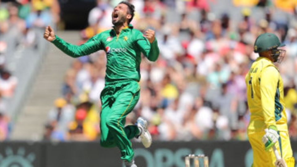 Junaid Khan is overjoyed after dismissing Usman Khawaja