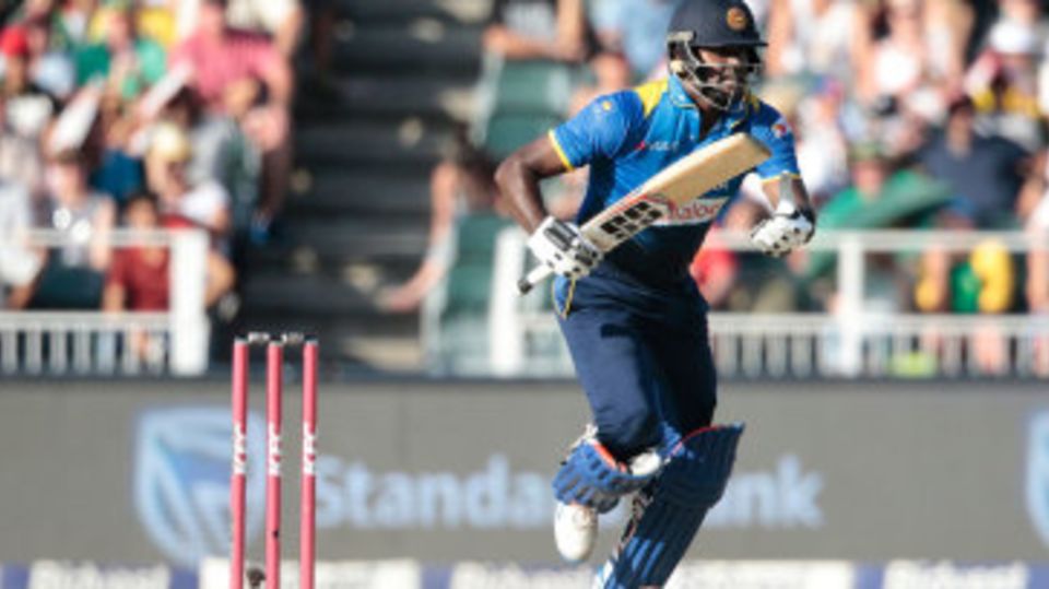 Angelo Mathews held Sri Lanka's chase together
