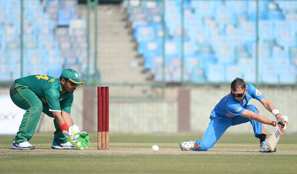 Cross-bat shots low to the ground are the way to go while batting in blind cricket