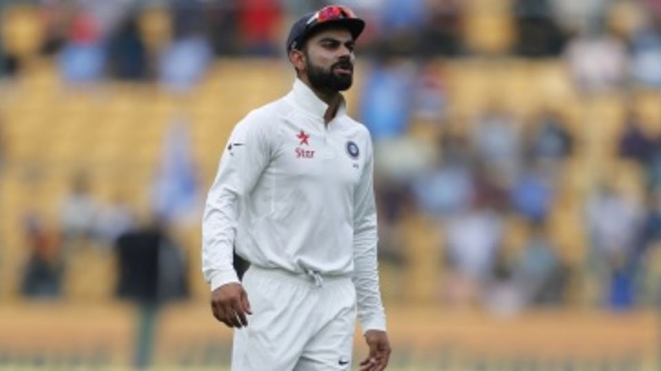 Virat Kohli reacts to a drop from Ajinkya Rahane