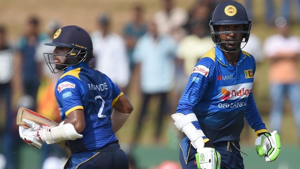 Kusal Mendis and Upul Tharanga put on 111 for the second wicket