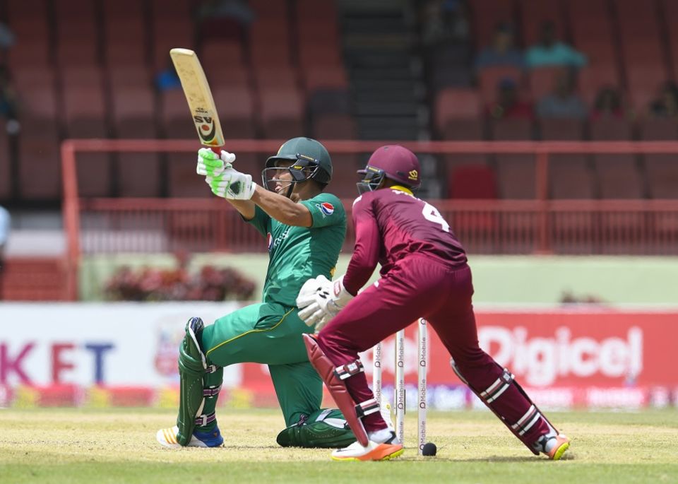 Kamran, Butt fifties down FATA; Anwar Ali rips through Rawalpindi