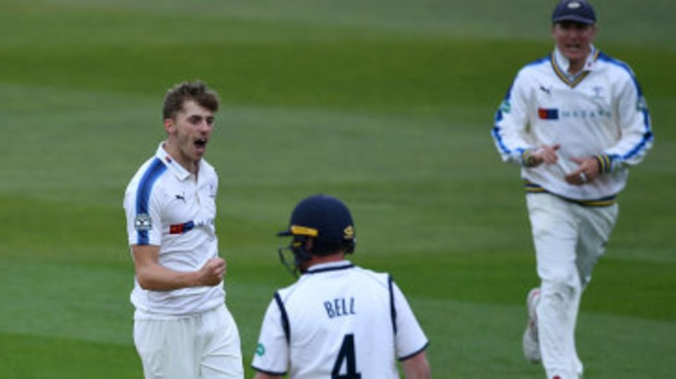 Ben Coad removed Ian Bell for 1 moments before the players left the field