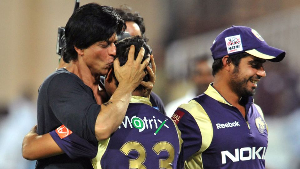 Shah Rukh Khan gives Shreevats Goswami a kiss