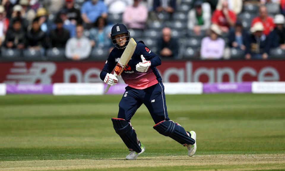 Root sets off for a single. How many times have we seen that?