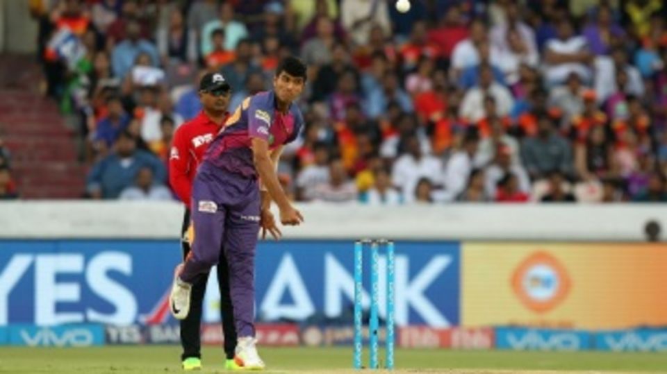 Washington Sundar shared the new ball with Jaydev Unadkat