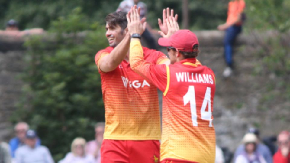 Graeme Cremer celebrates after winning an lbw appeal to claim Richie Berrington's wicket