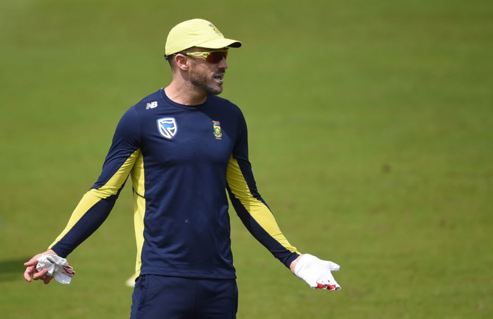 Du Plessis ruled out of four-day Test, de Villiers to lead