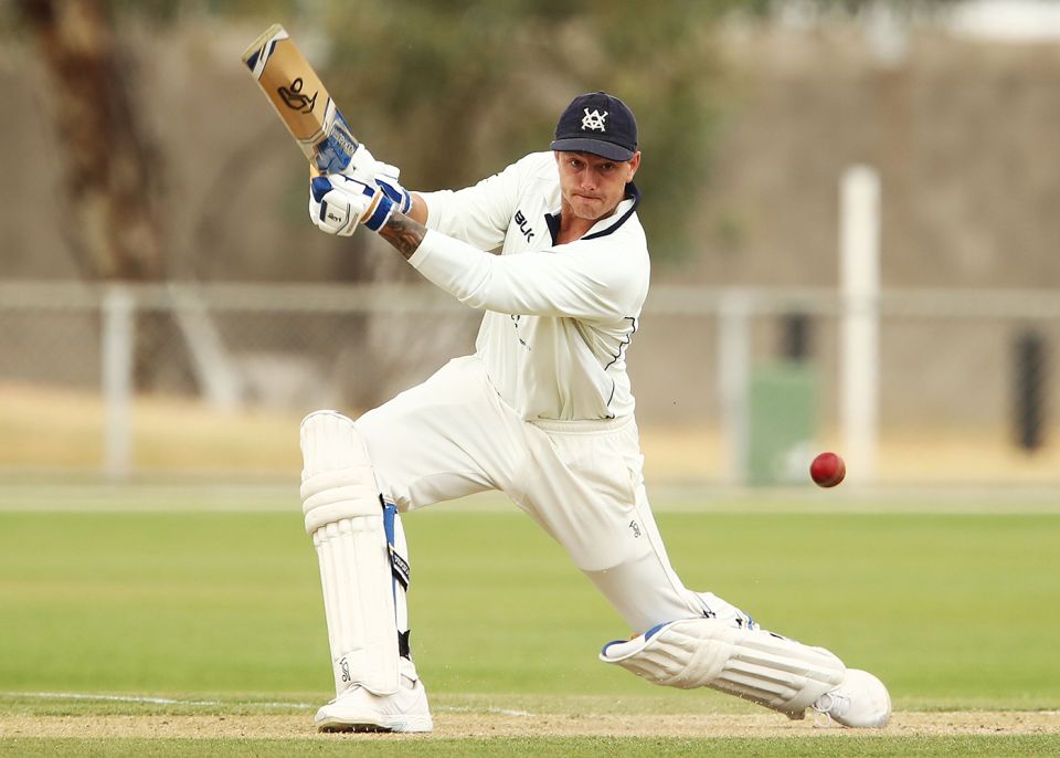 Pattinson drives on his way to 80 in the 2016-17 Shield final