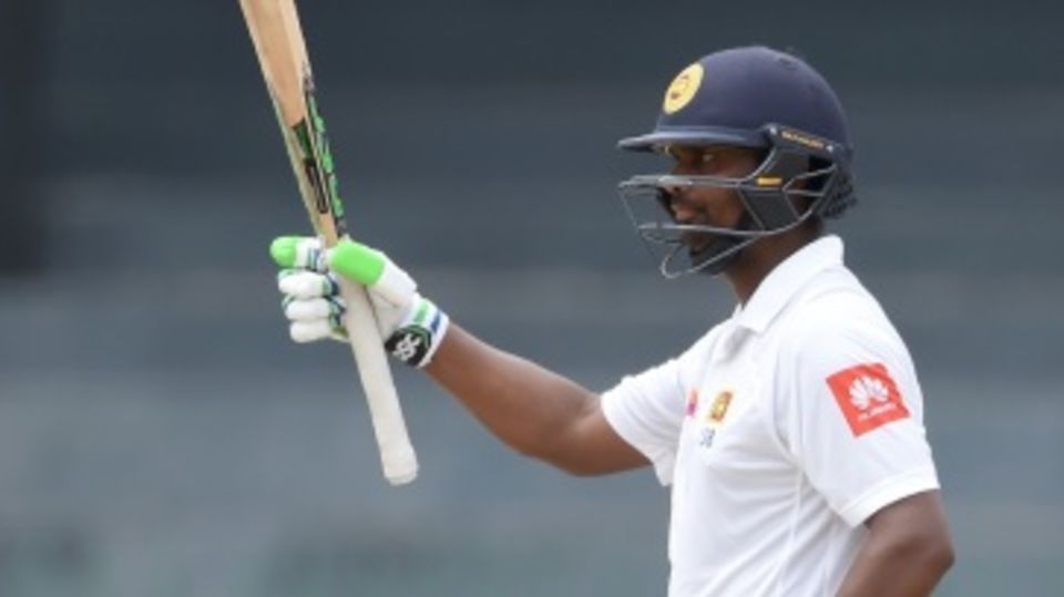 Asela Gunaratne acknowledges his fifty