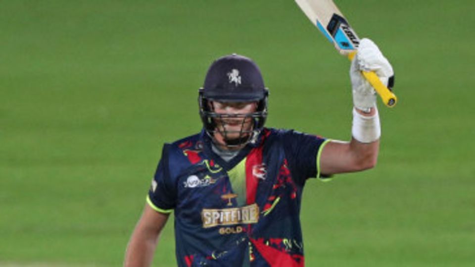Sam Northeast led Kent home in their chase