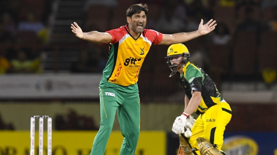 Sohail Tanvir appeals for a wicket