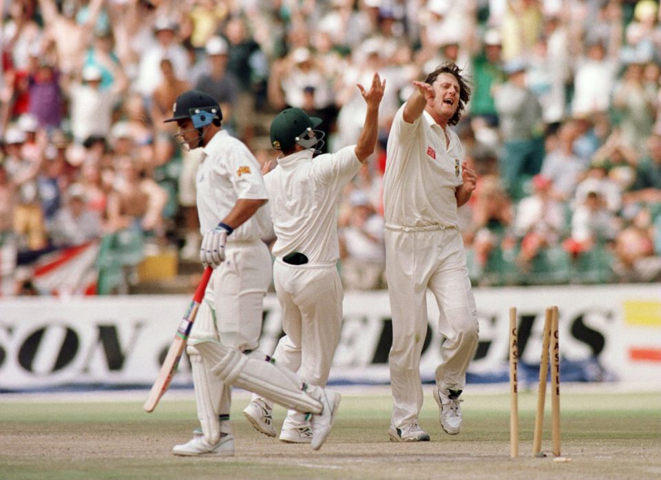 McMillan: could bat, could bowl, could field, could impersonate French monarchs